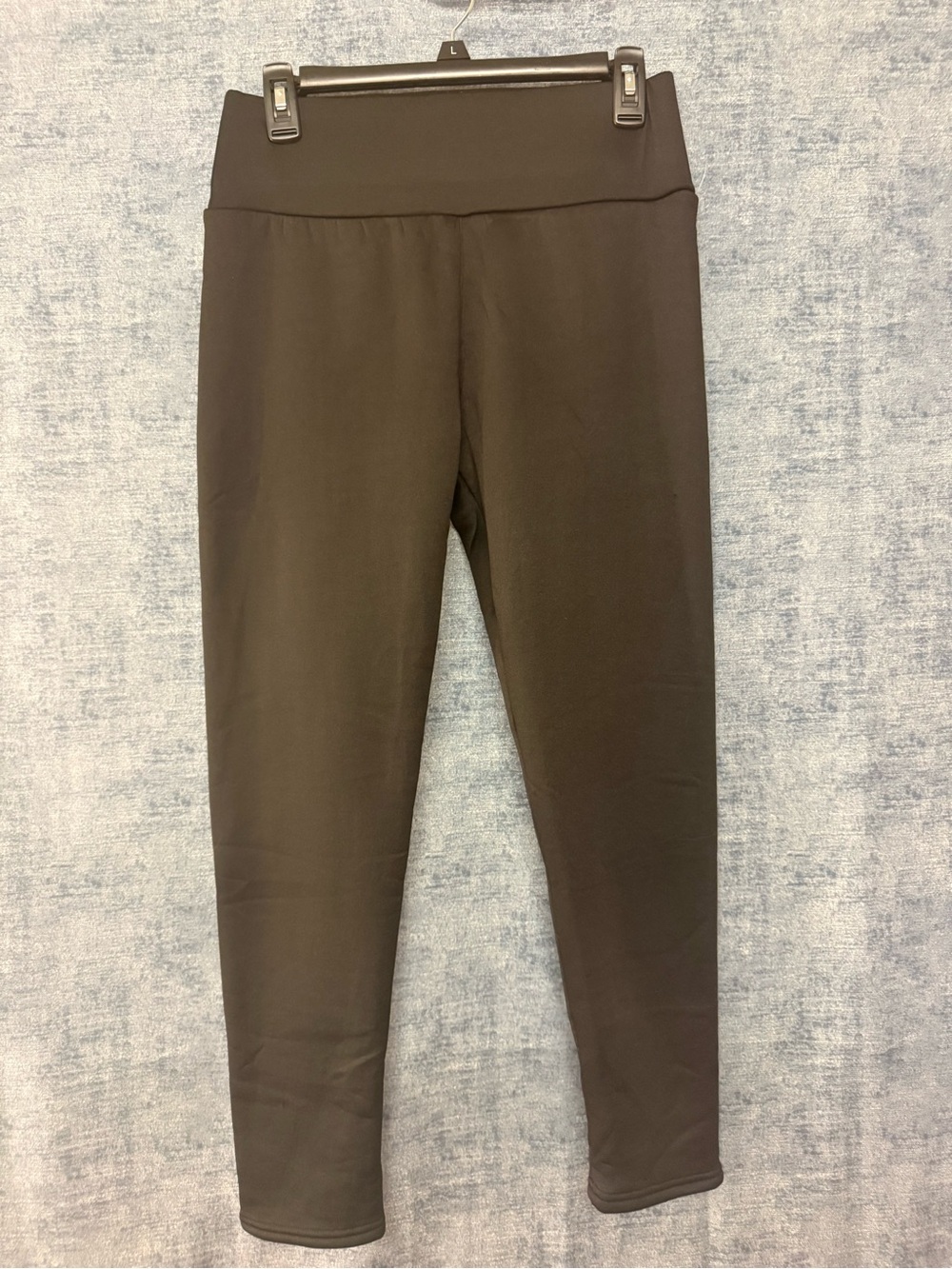 Women’s Black “fur” Lined Leggings. Size L